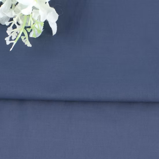 Hochwertiges 100 % Polyester 228t Taslon mit milchbeschichtetem und starkem wasserdichtem Stoff für Kleidungsstücke